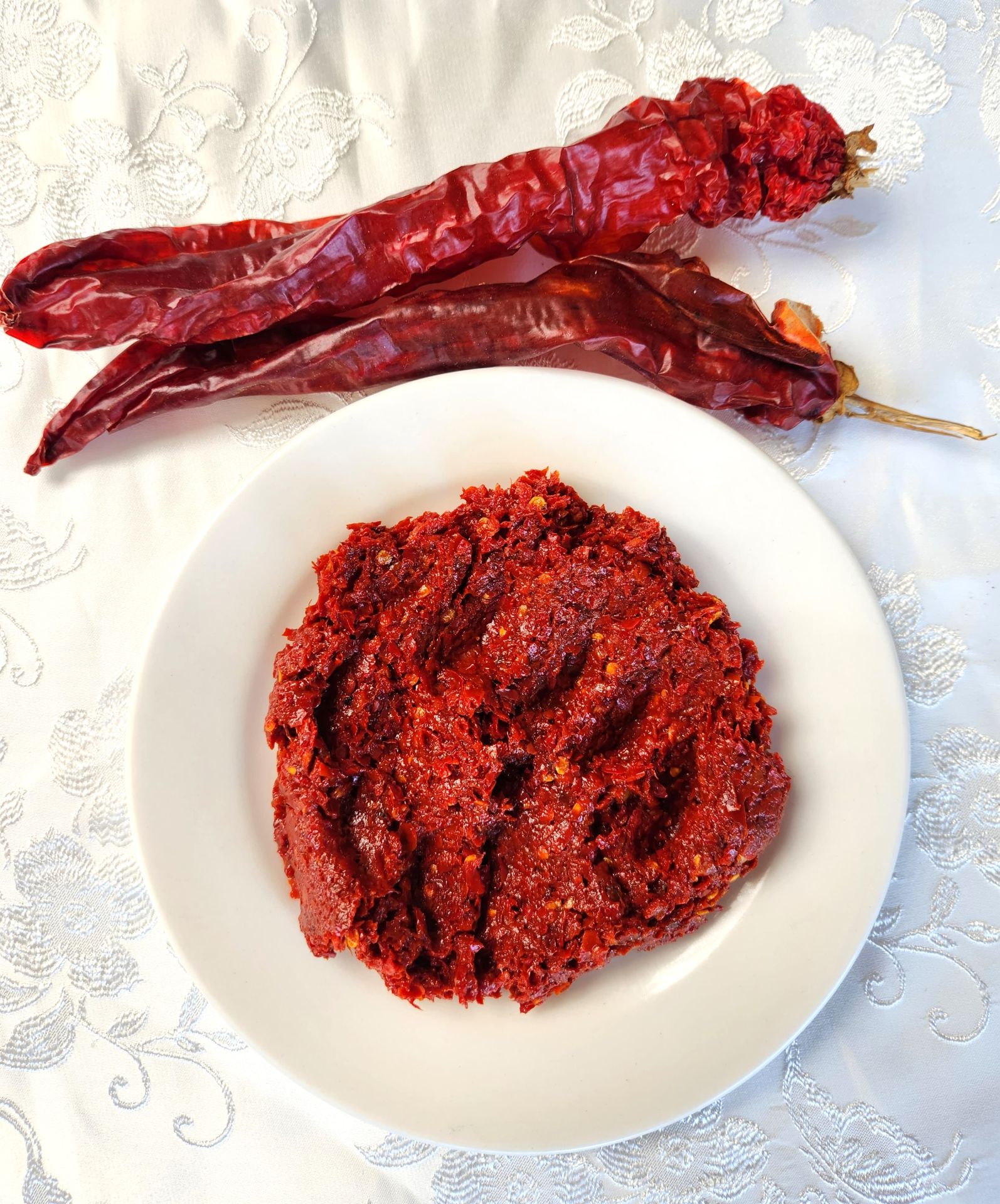 Acı Biber Salçası (Gün Kurusu) - 1 Kg - Antakya Şubat Kadınları Kooperatifi