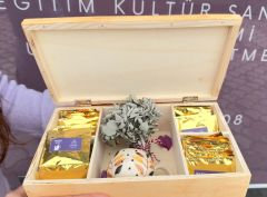 Şifa ve Huzur Sandığı - Anne Eli Kadın Kooperatifi